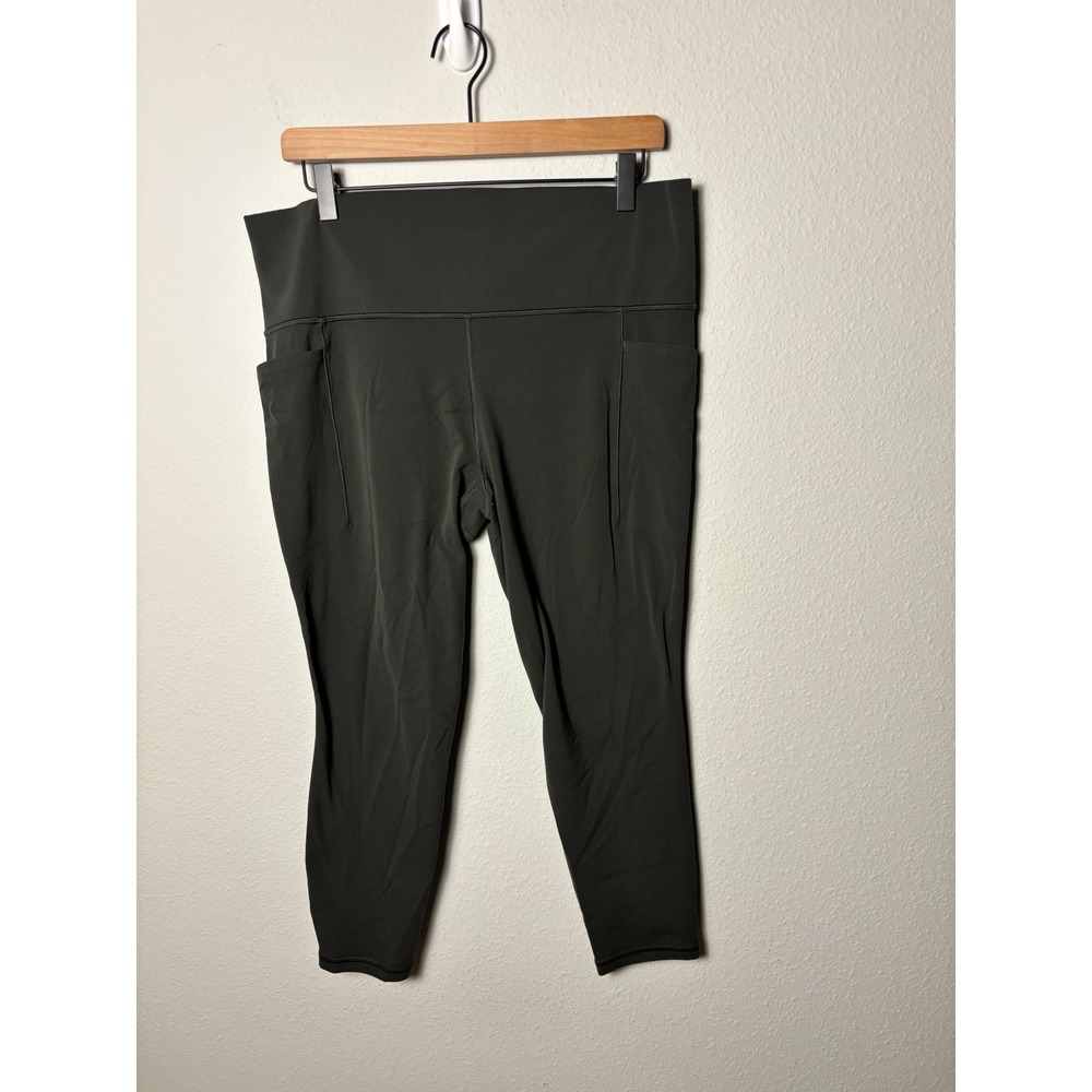 Athleta Salutation Stash Pocket II 7/8 Tight Olive Green XL Leggings